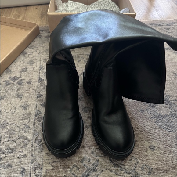 Steve Madden ‘Higher’ Black Knee High Boots - Picture 5 of 9